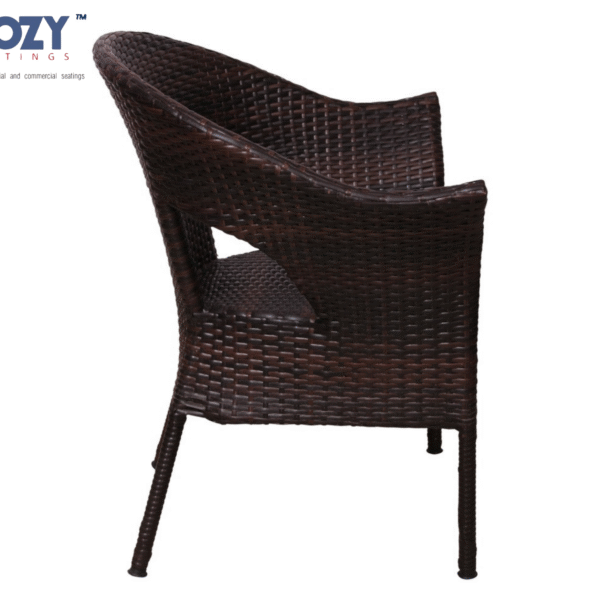Cozy Round Wicker Patio Side Table with Glass Top & Storage Base